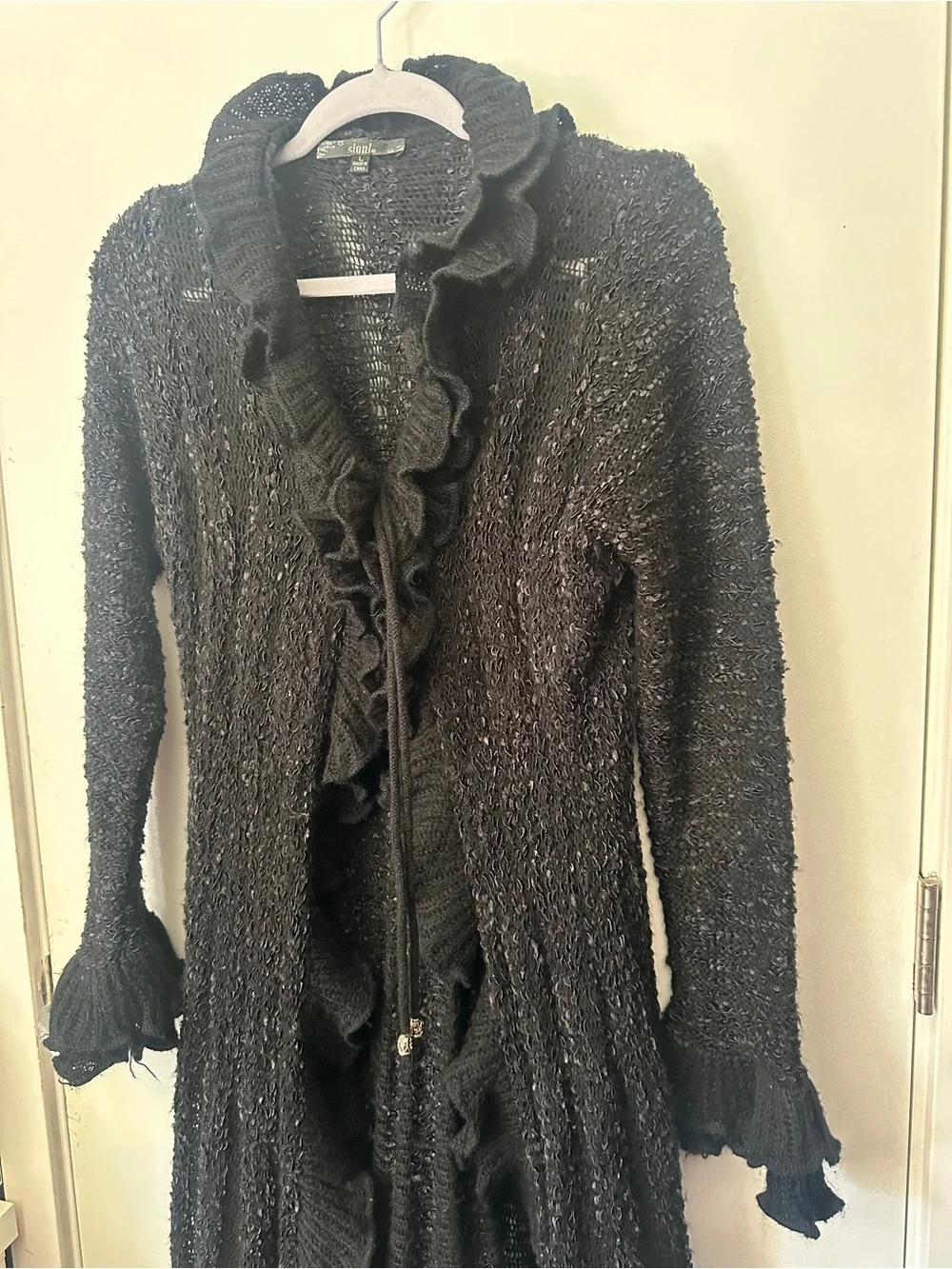 Black Ruffled Knit Cardigan - Picture 3 of 8